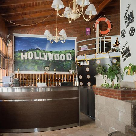 Hotel De Cine Las Golondrinas Villa Gesell Luaran gambar