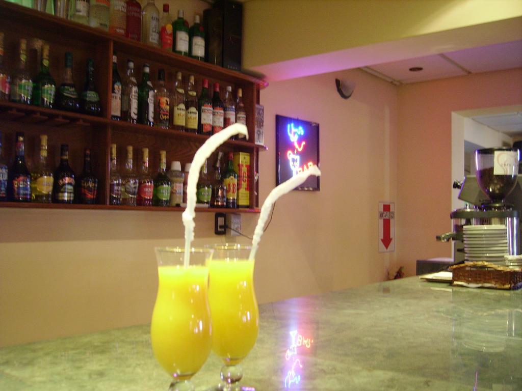 Hotel De Cine Las Golondrinas Villa Gesell Luaran gambar